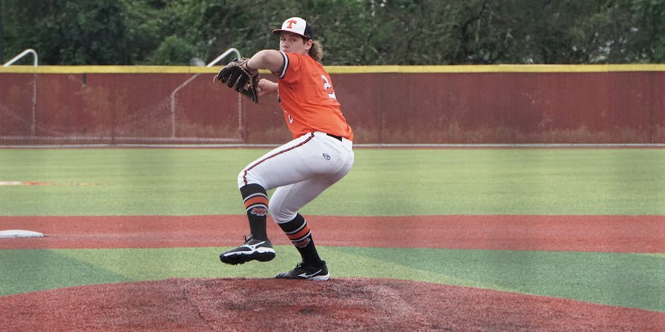 Who Threw The Fastest Baseball Pitch In The World?